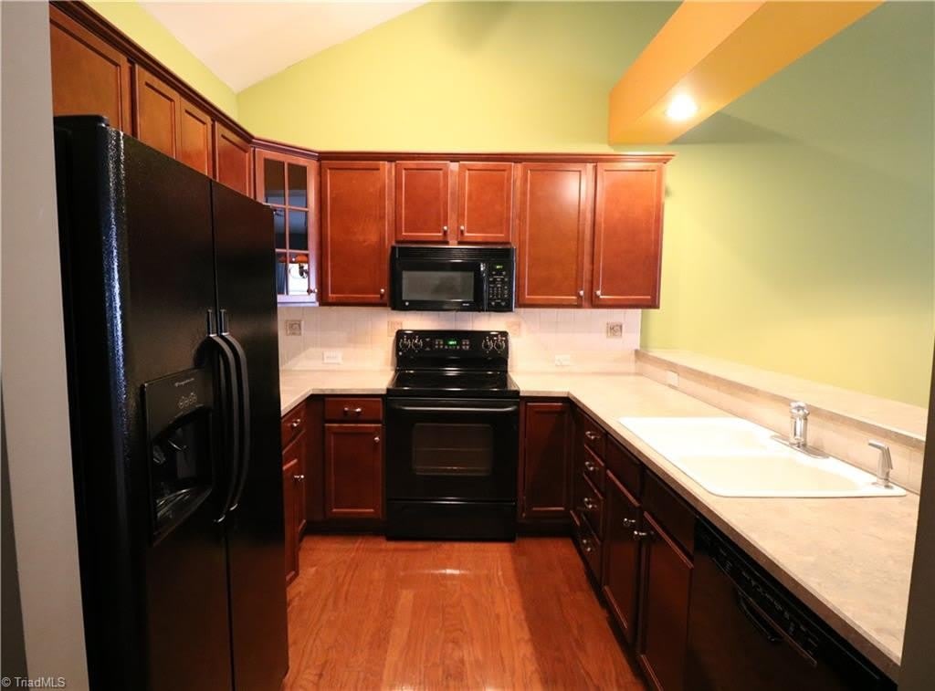777 Tatton Park Drive – photo 4