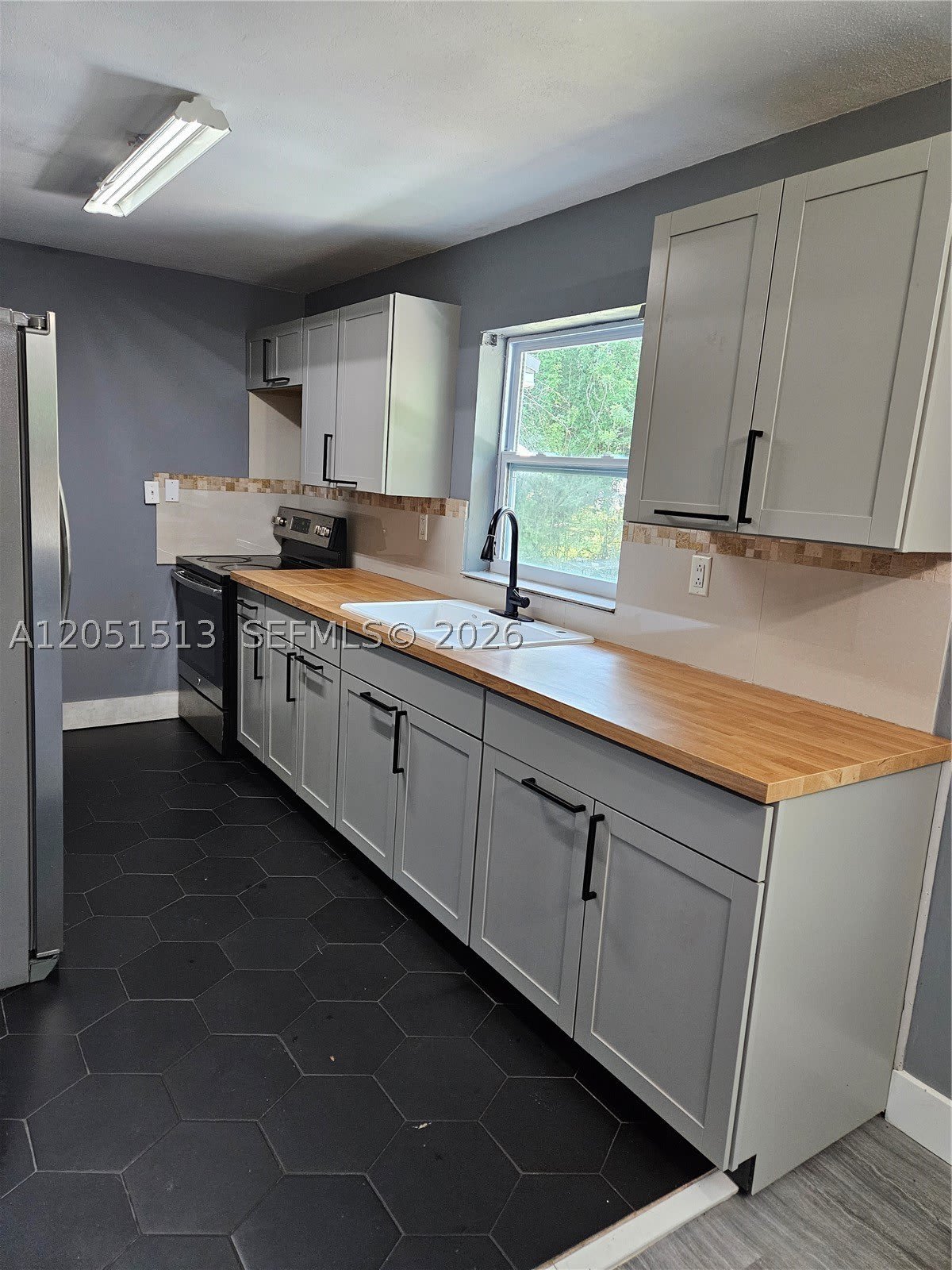 5627 SW 26th St – photo 5