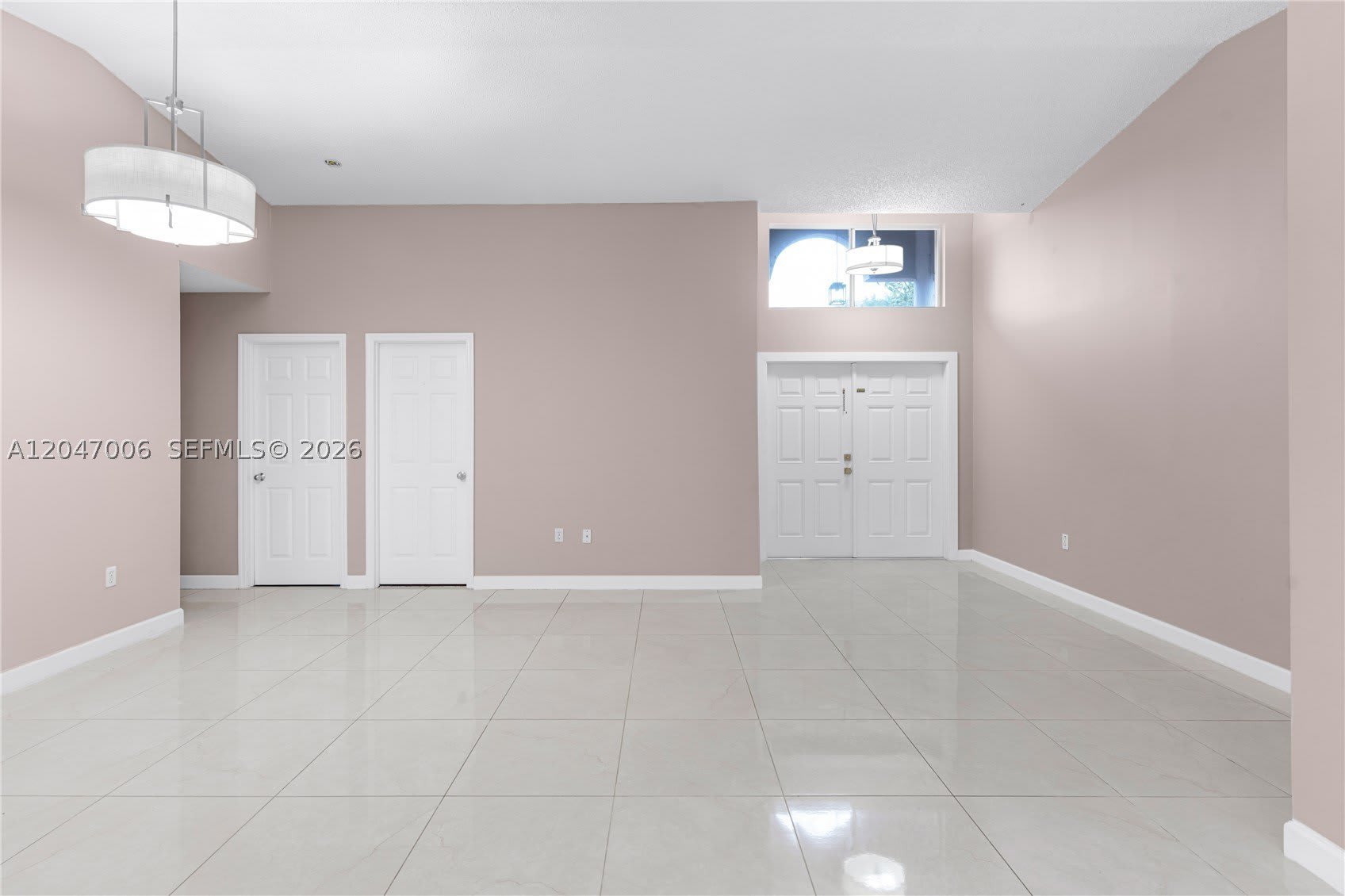 8433 NW 189th St – photo 3
