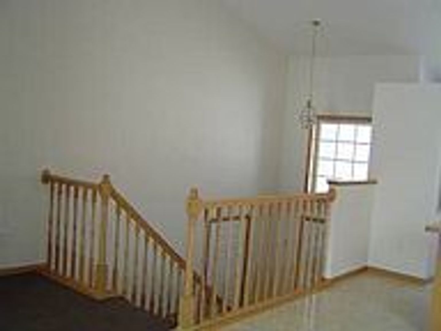 Charming 2 Bed 2 Bath Twin Home – photo 3