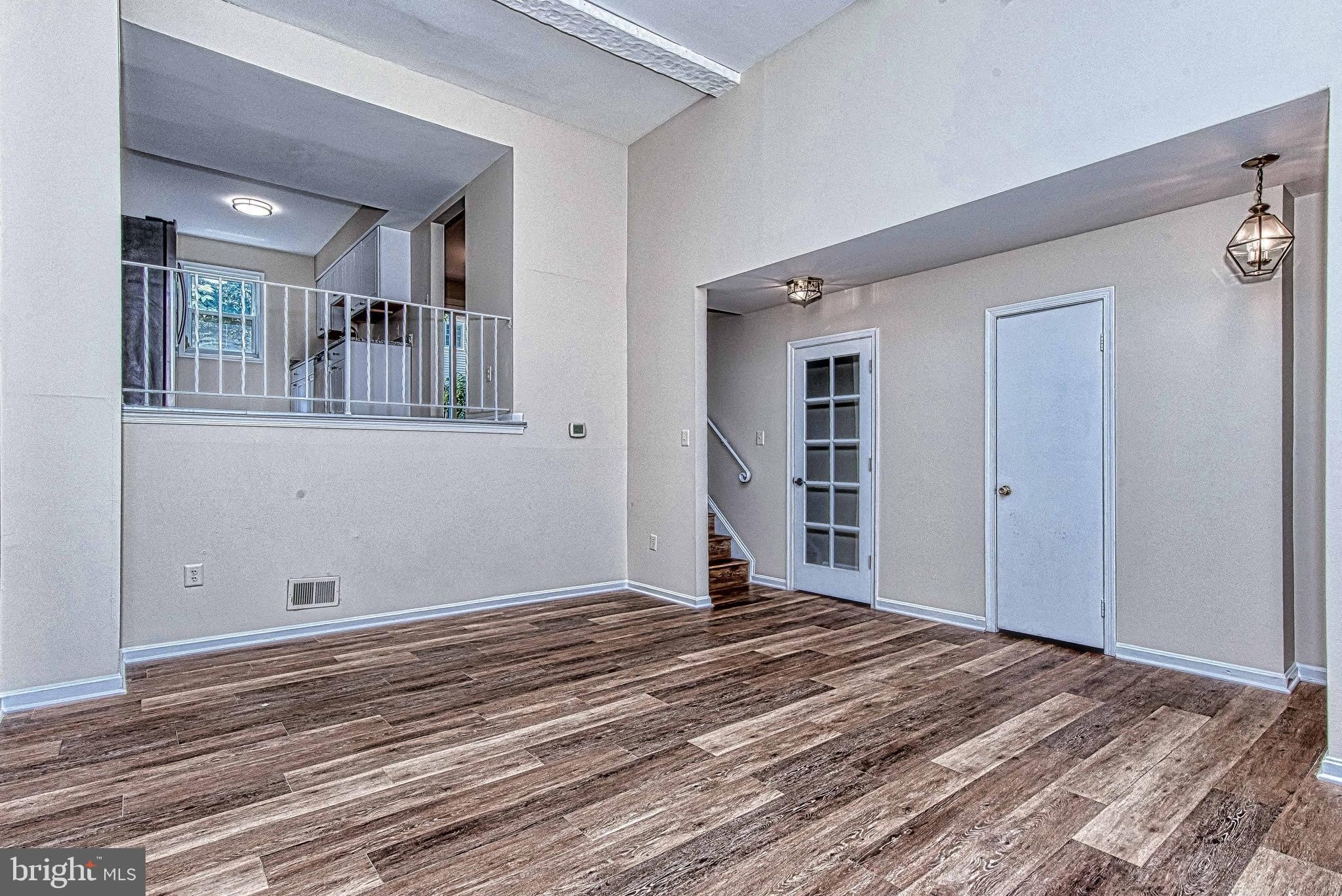 8467 IVY GLEN Court – photo 2