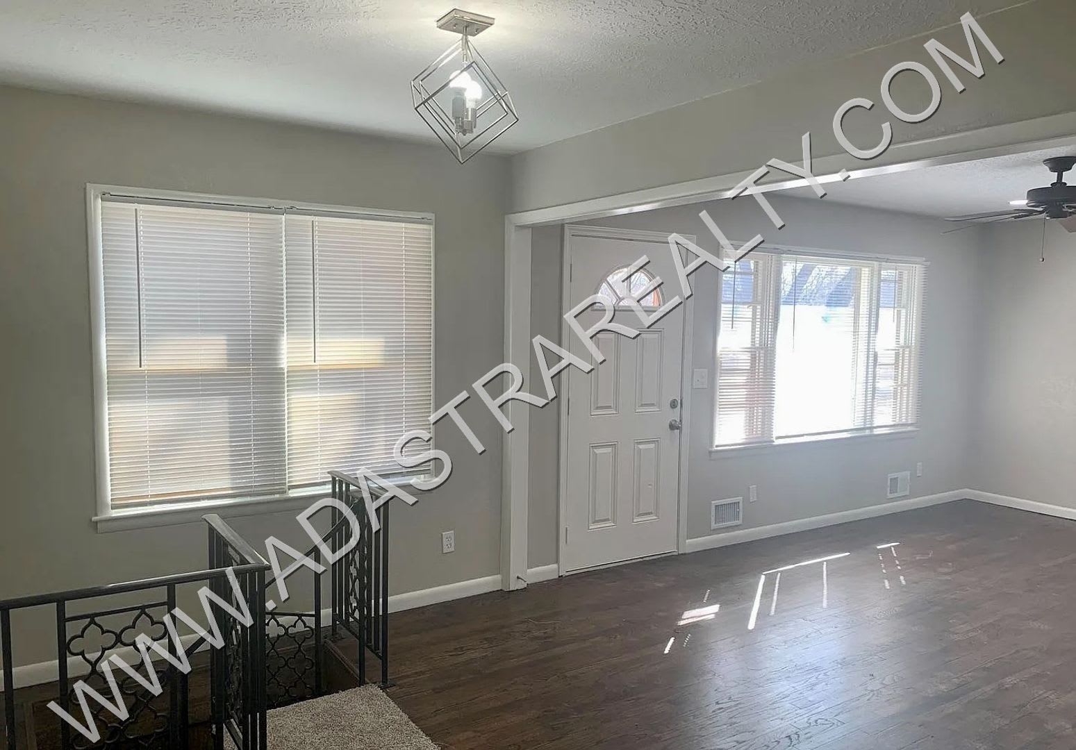 Beautiful Newly Remodeled Raytown Home-Coming SOON!! – photo 4