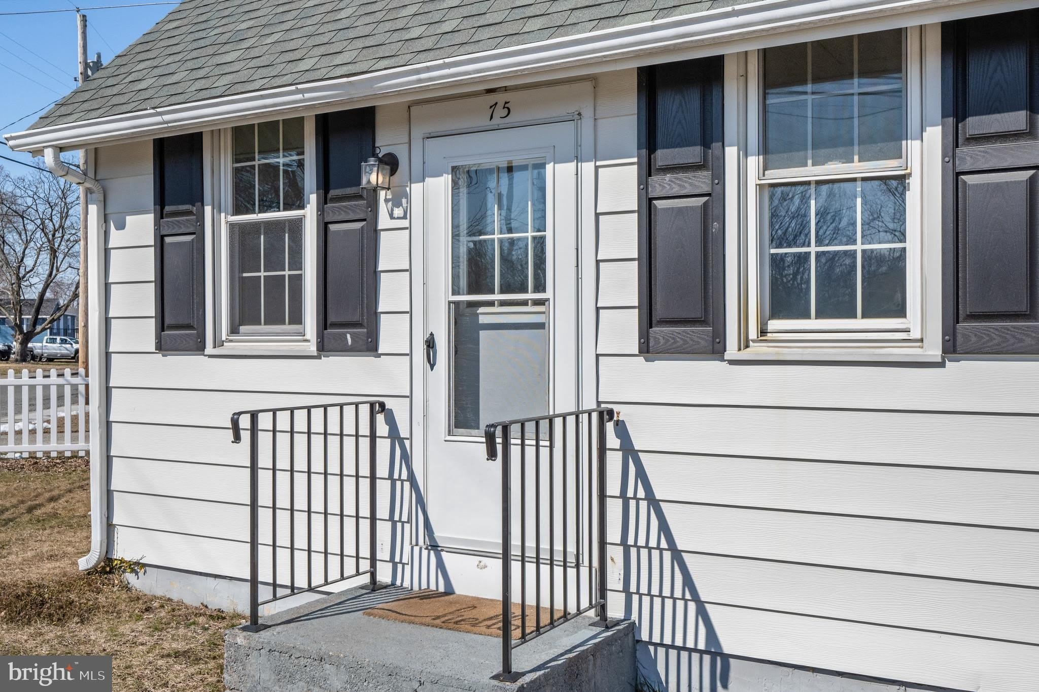 75 S WASHINGTON Drive – photo 1
