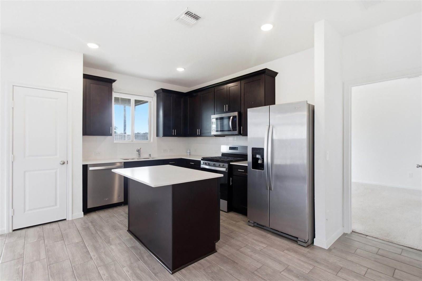 6815 Ivory Sedge Trail – photo 4