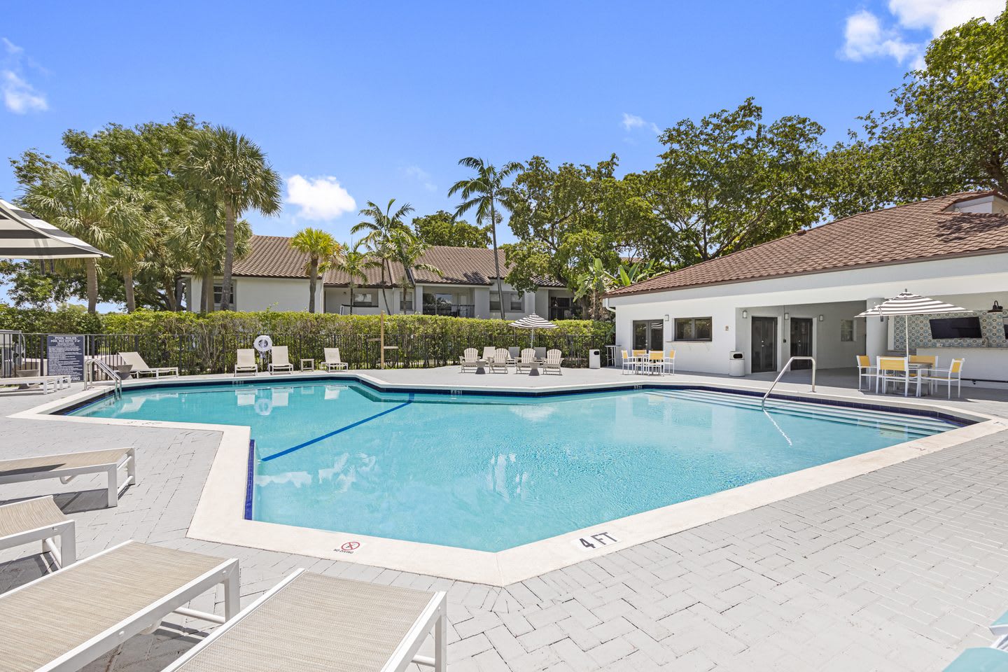Centro at Davie Apartments – photo 3