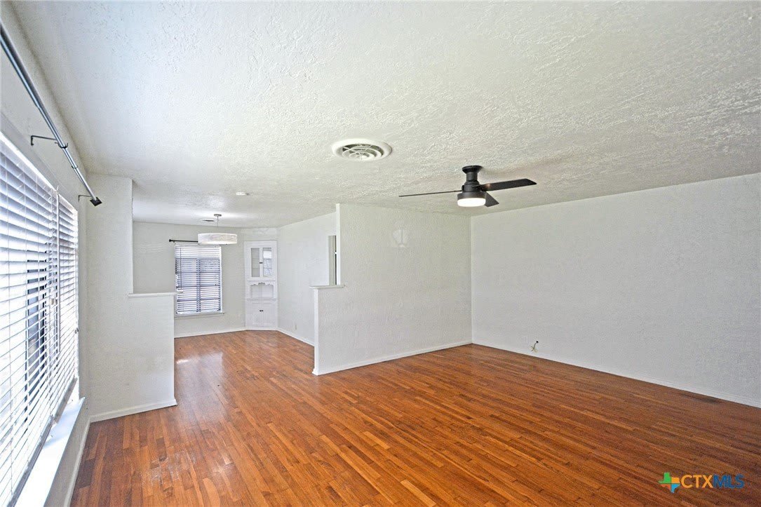 268 E Mill Street – photo 5