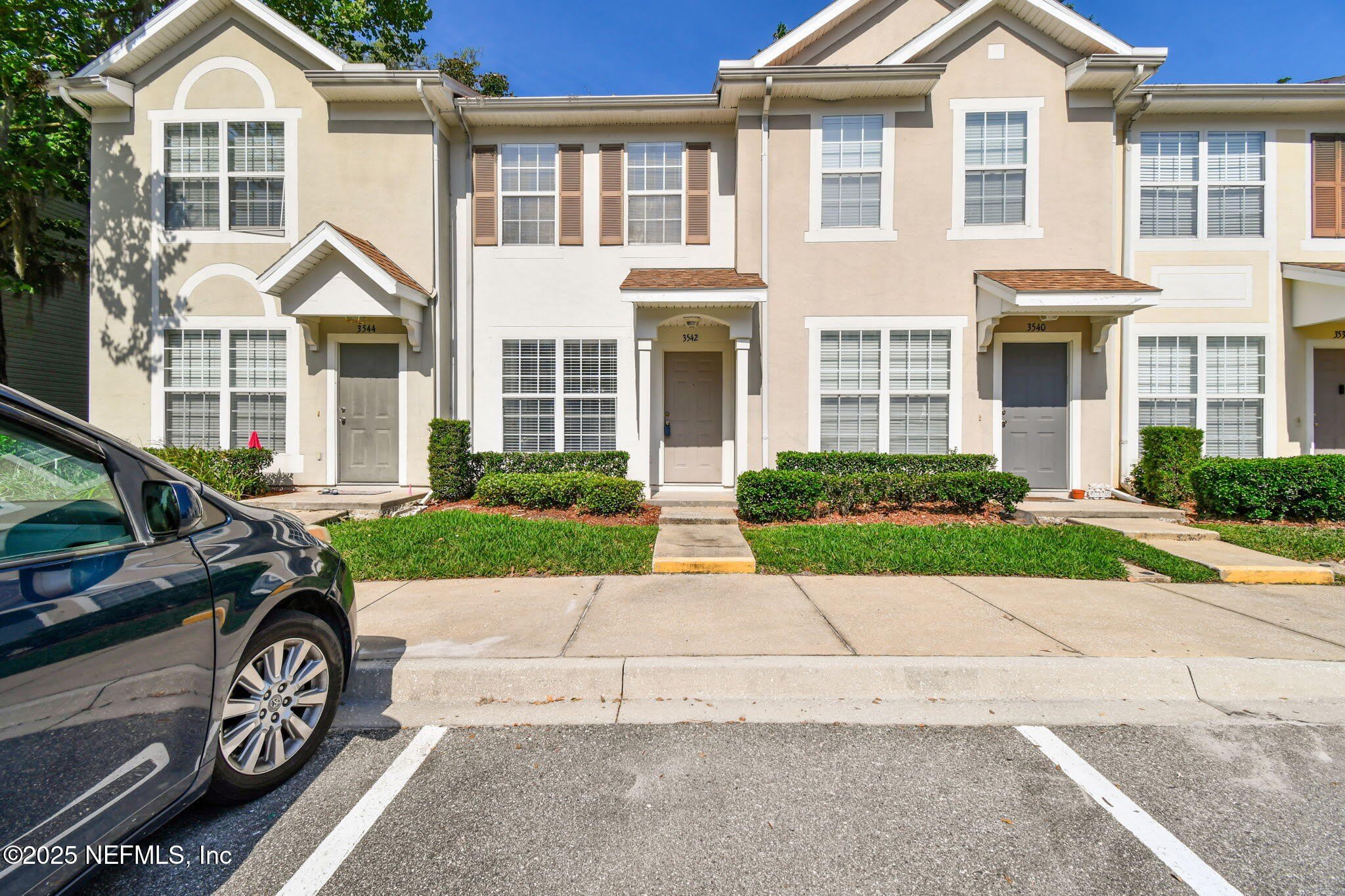 3542 LONE TREE Lane – photo 2