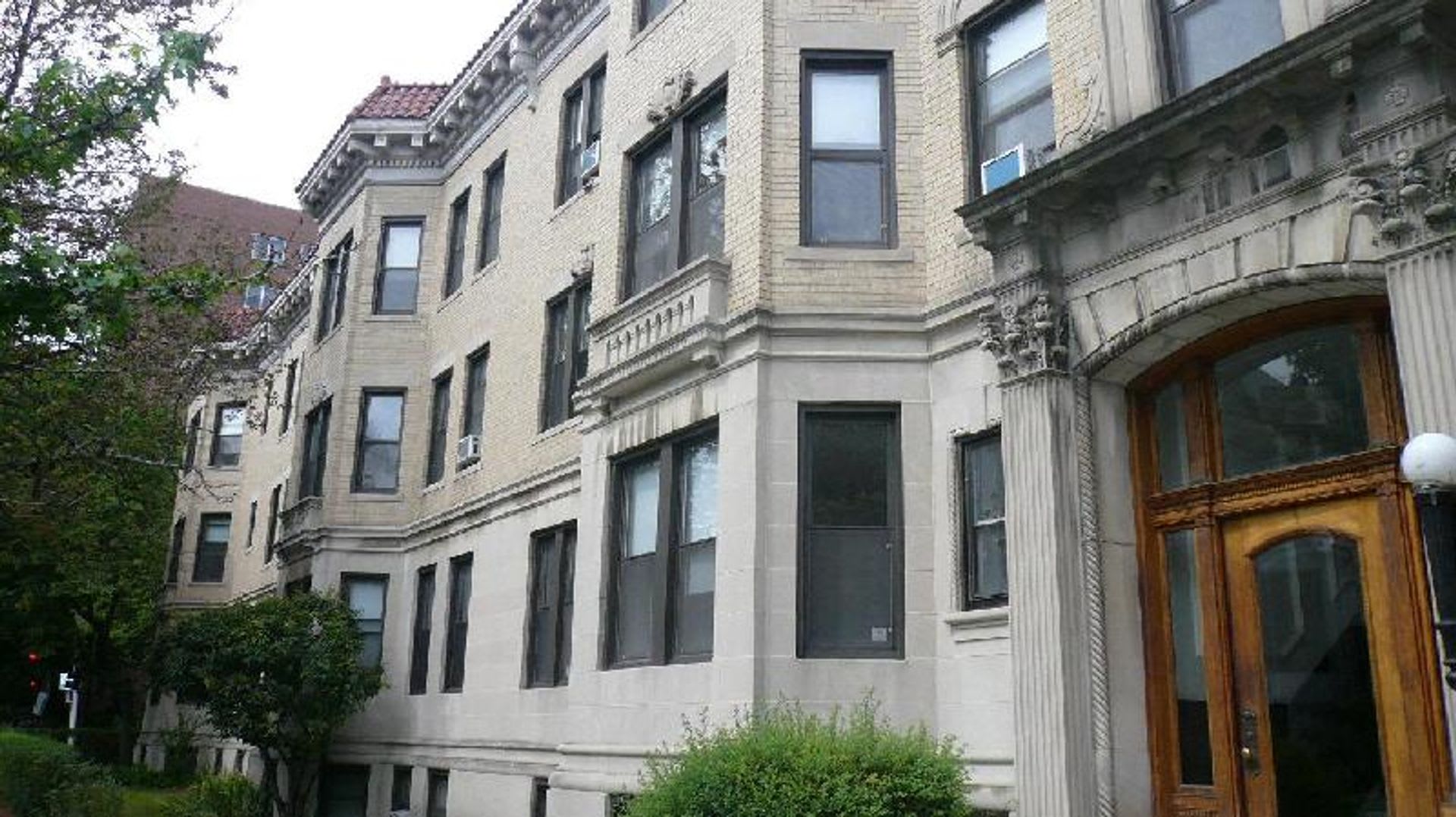 Brookline TWO Bedroom – photo 5