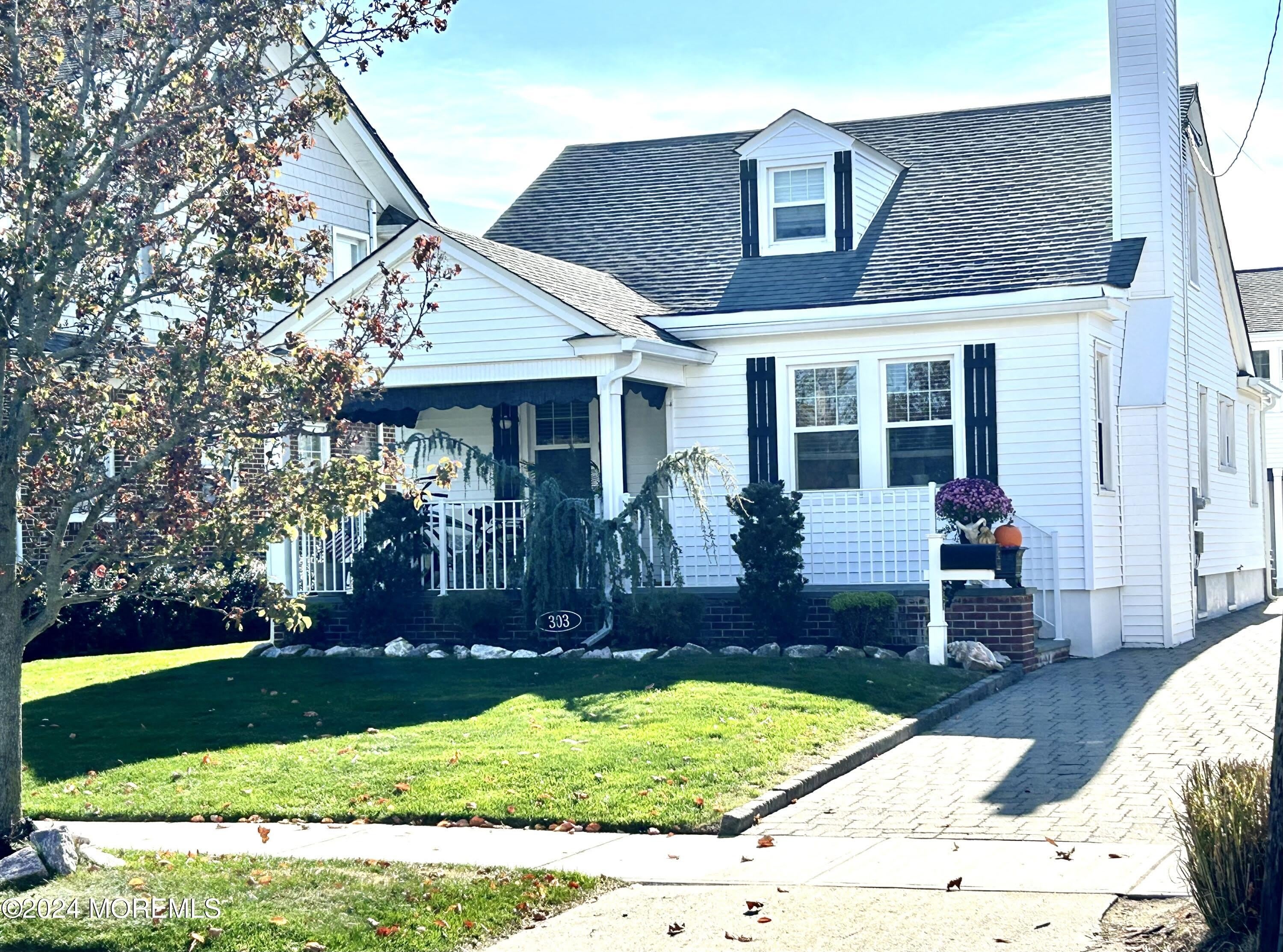 303 Evergreen Avenue – photo 2