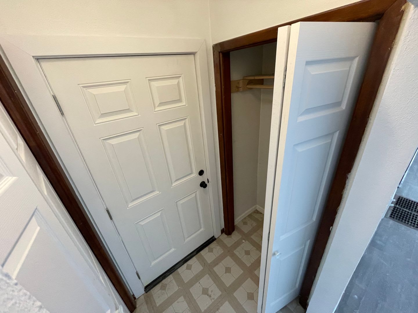 3 BED/1BATH SECTION 8 ACCEPTED HOME. MUST HAVE 3 BEDROOM VOUCHER – photo 4