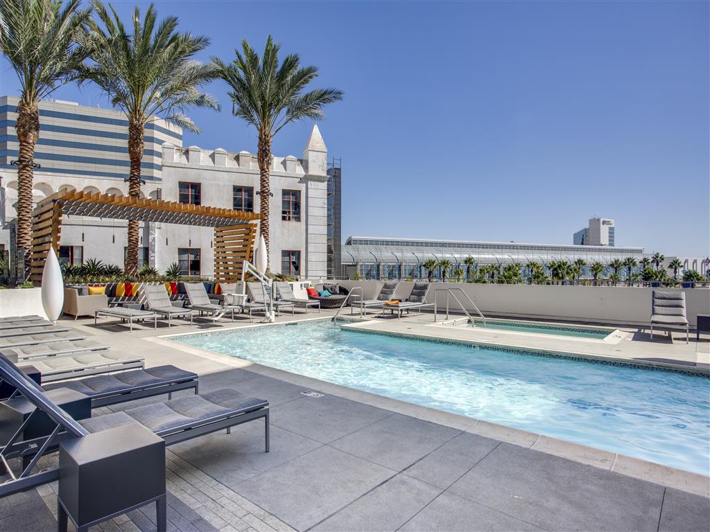 Long Beach Terraces – photo 1