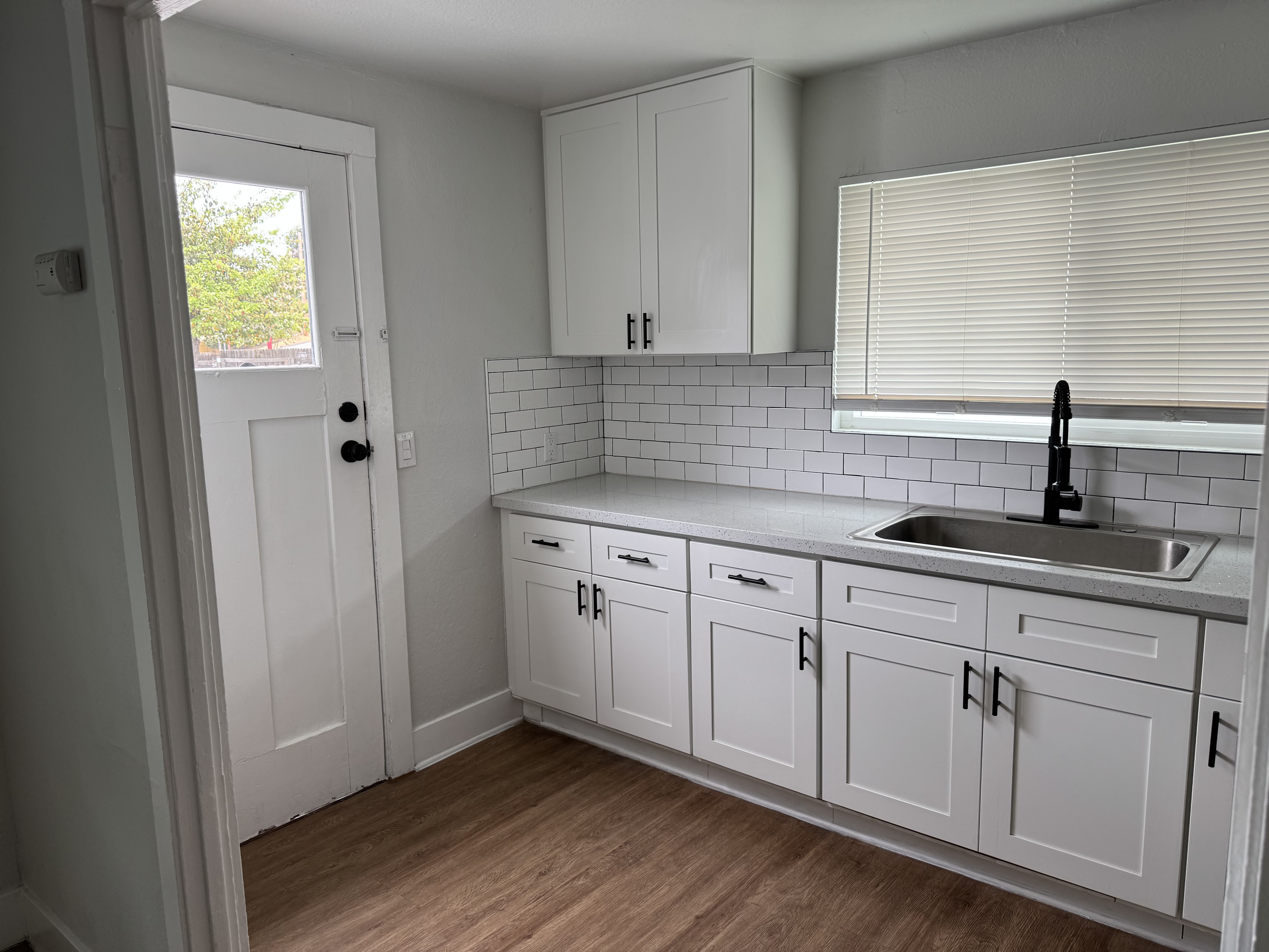 329 S Main Ave – photo 3