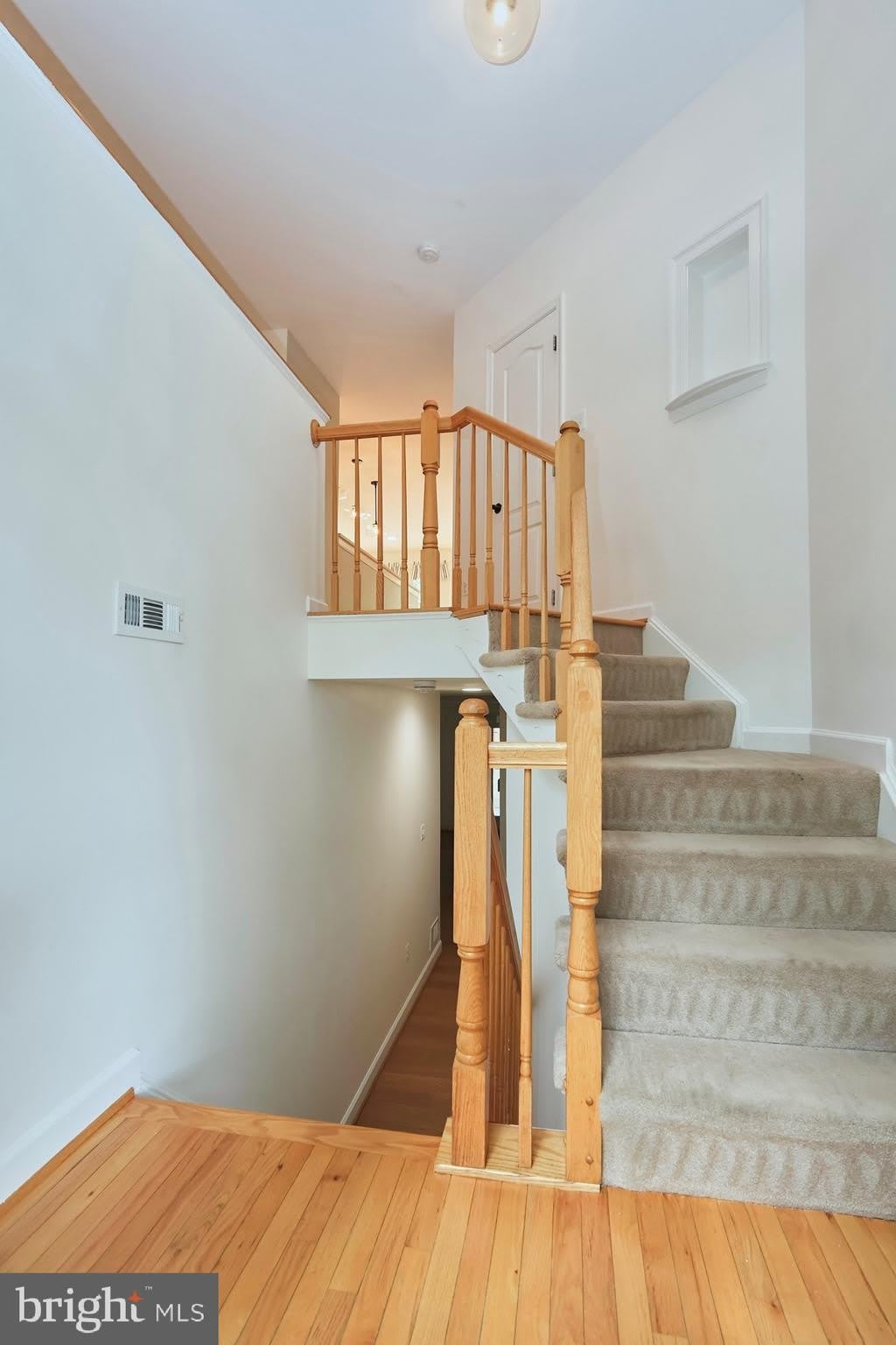 102 MAXIMILLIAN Court SW – photo 5