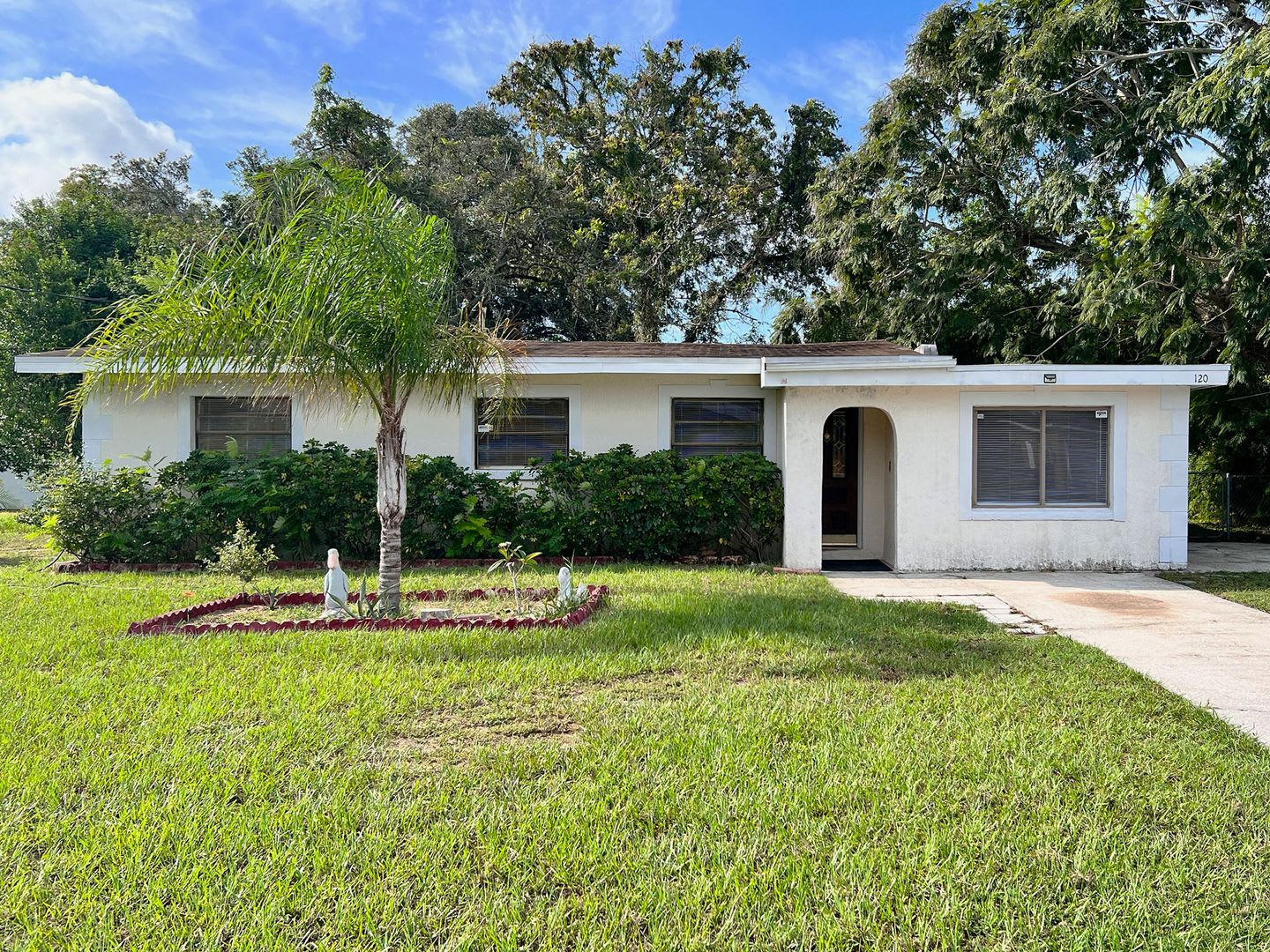 Three-Bedroom Home with Spacious Family Bonus Room – photo 1