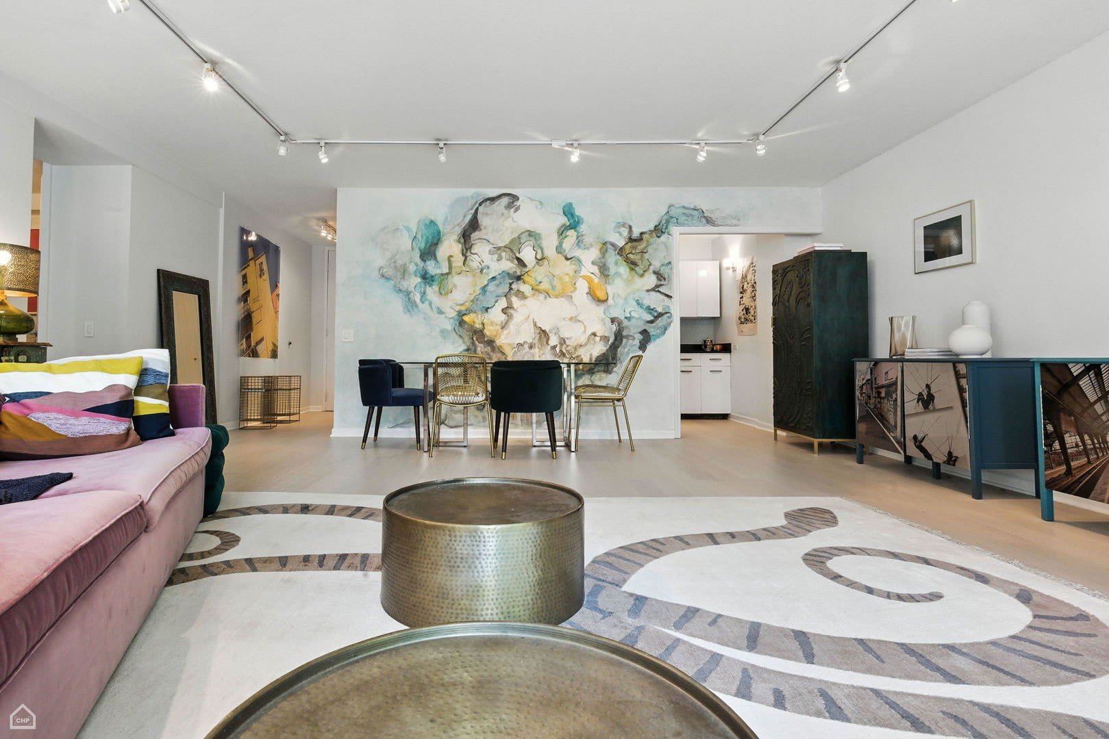 900 N Lake Shore Drive – photo 2