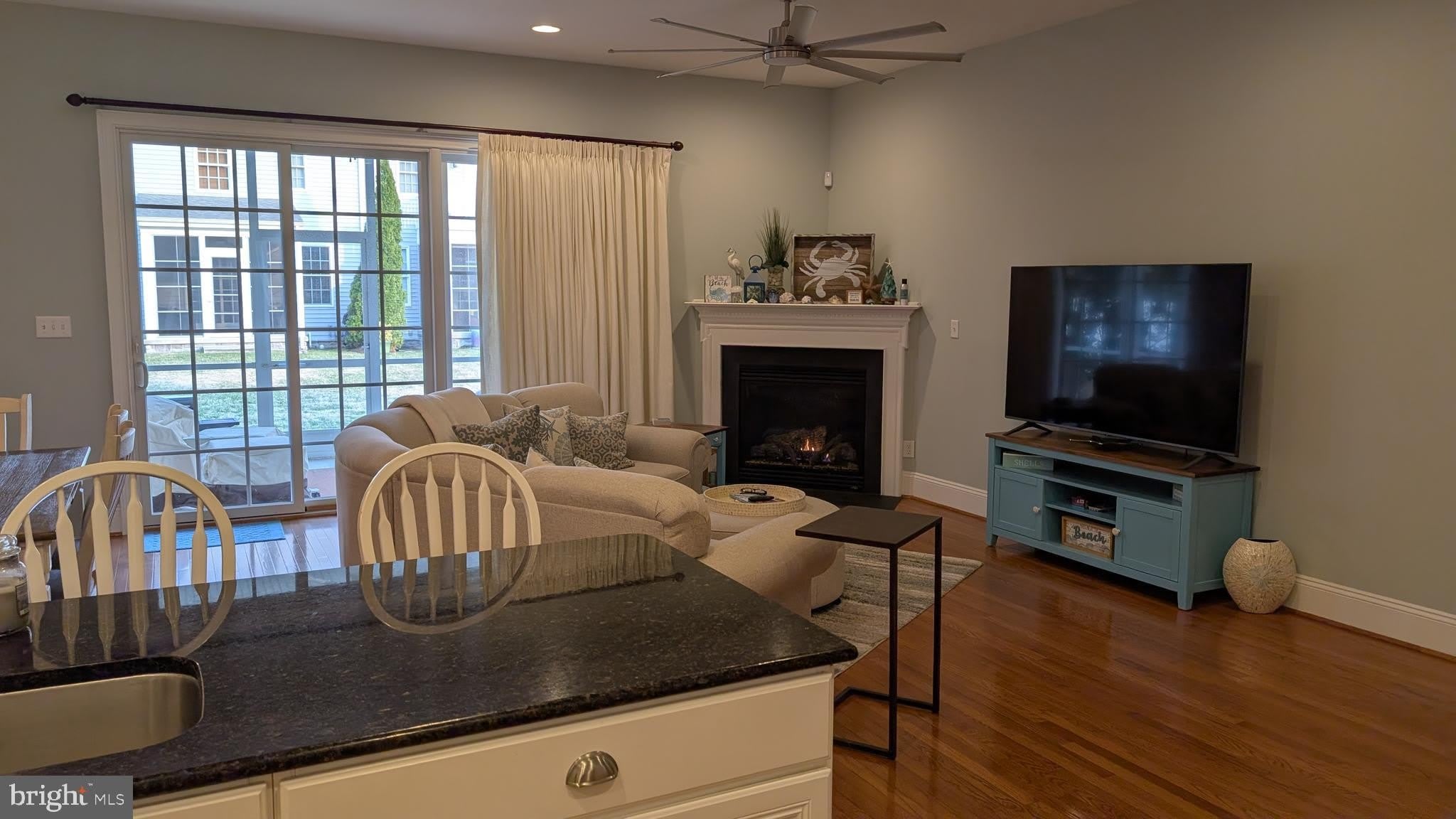36400 WARWICK Drive – photo 4