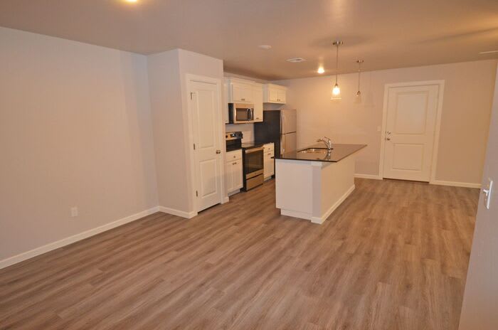 11211 Howard Drive – photo 3