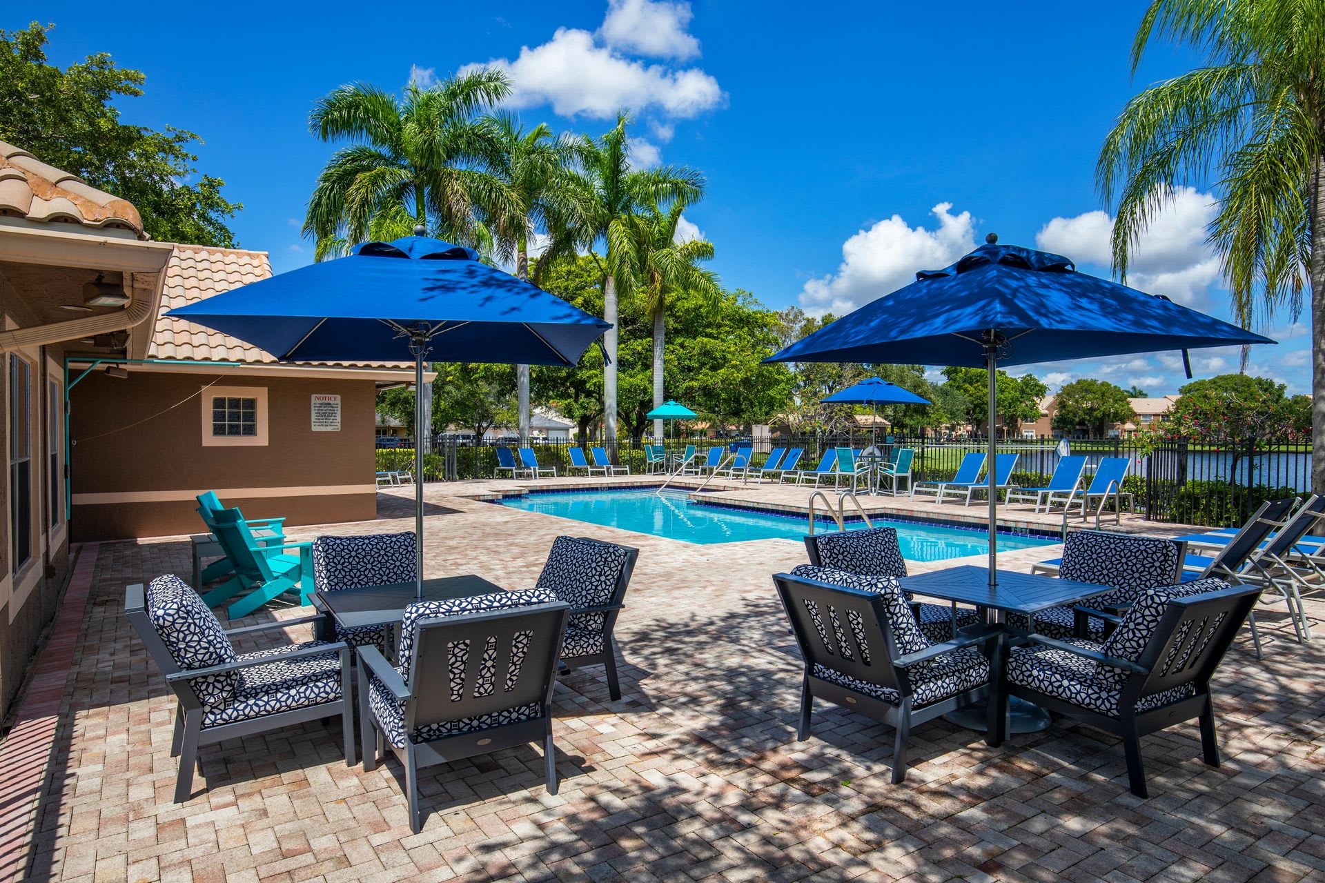 Coral Falls Apartments – photo 4