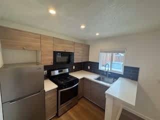 2623 1/2 Barranca St. – photo 5
