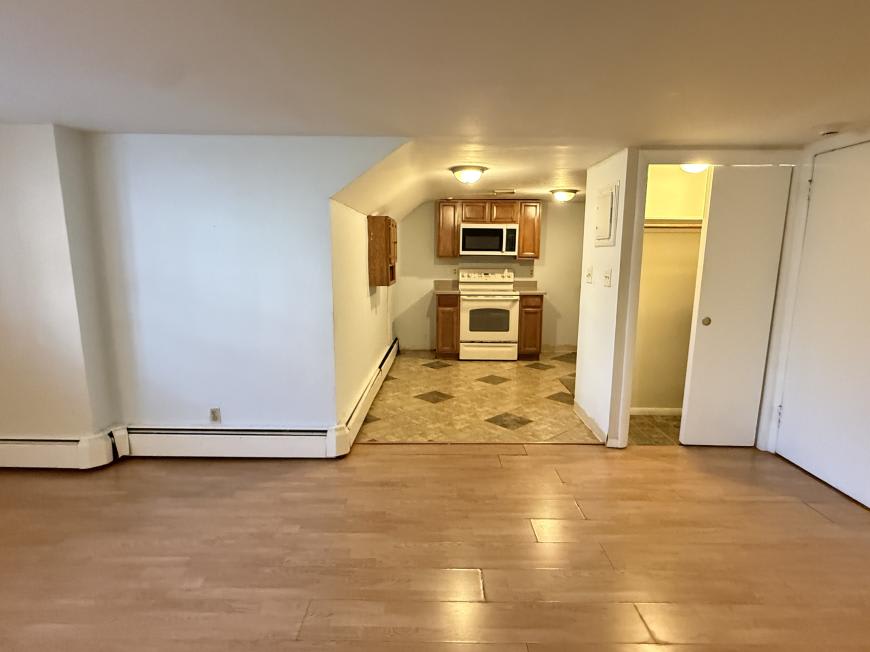 100 Lanark Rd. – photo 3