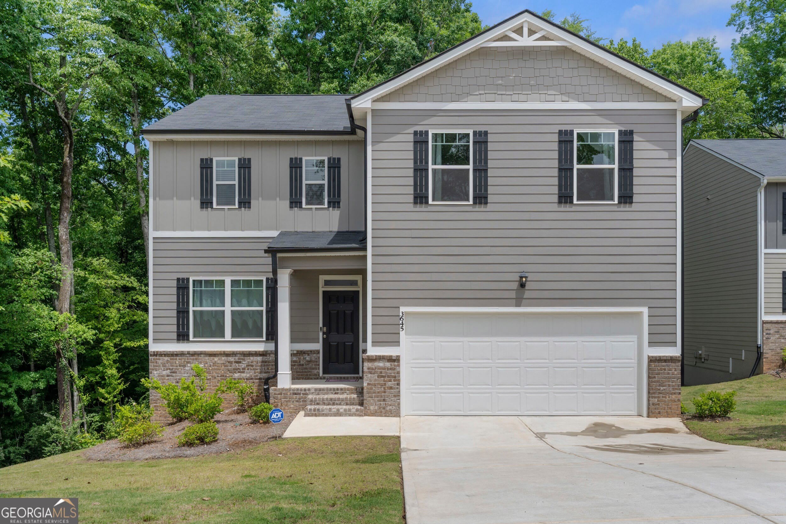 3645 Beaconfield Court Se – photo 2