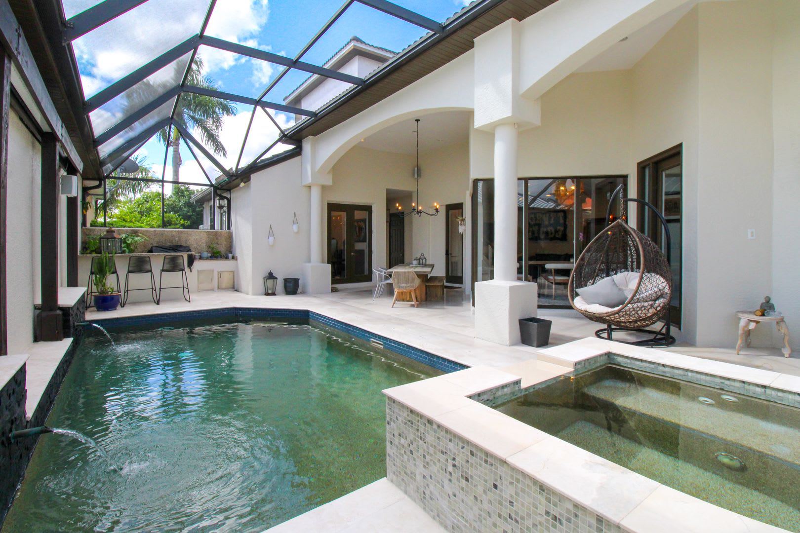 Luxury Modern Zen Retreat Home In Naples Park Walk To The Beach 4Br 4Ba Private Pool Spa Fully Remodeled Mercato Offered Furnished Seasonally Weekly Or Annually No Hoa Process So Move In Today Ready For A Tenant – photo 2