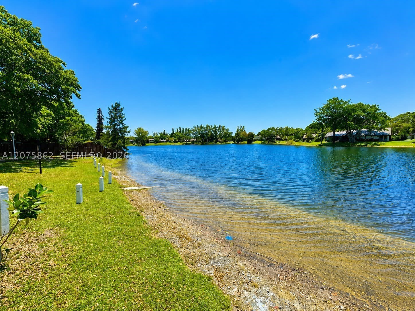 3730 Inverrary Dr – photo 3