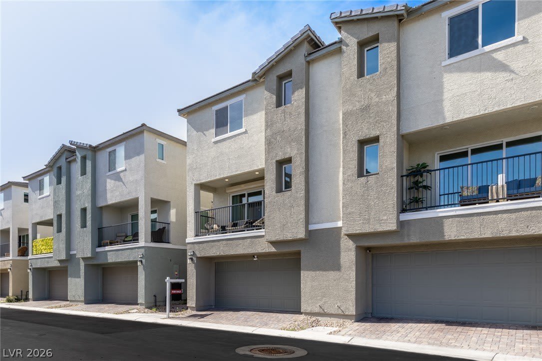 6829 Prairie Pearl Street – photo 2