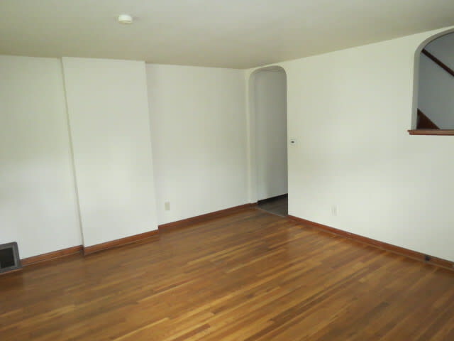 186 College Street – photo 3