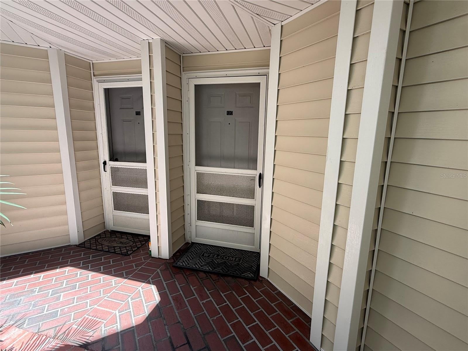 3900 SOUTHPOINTE Drive – photo 2
