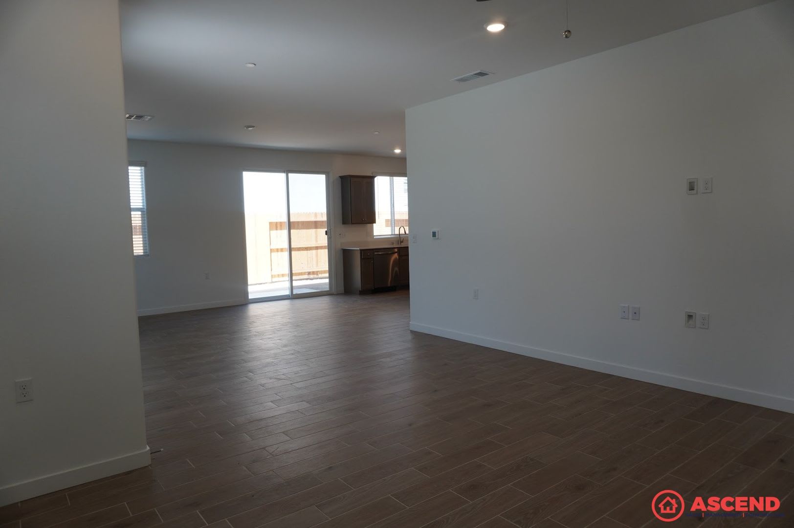 Move In Ready New Construction 4 Bed 2 5 Bath Solar Powered Pet Friendly – photo 5