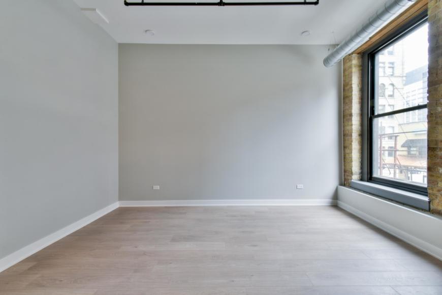 25 West Hubbard St. – photo 4