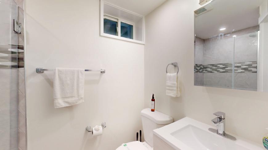 36 Montgomery St – photo 2