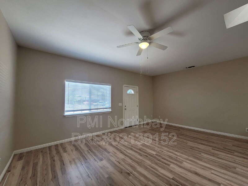 225 Madison St – photo 5