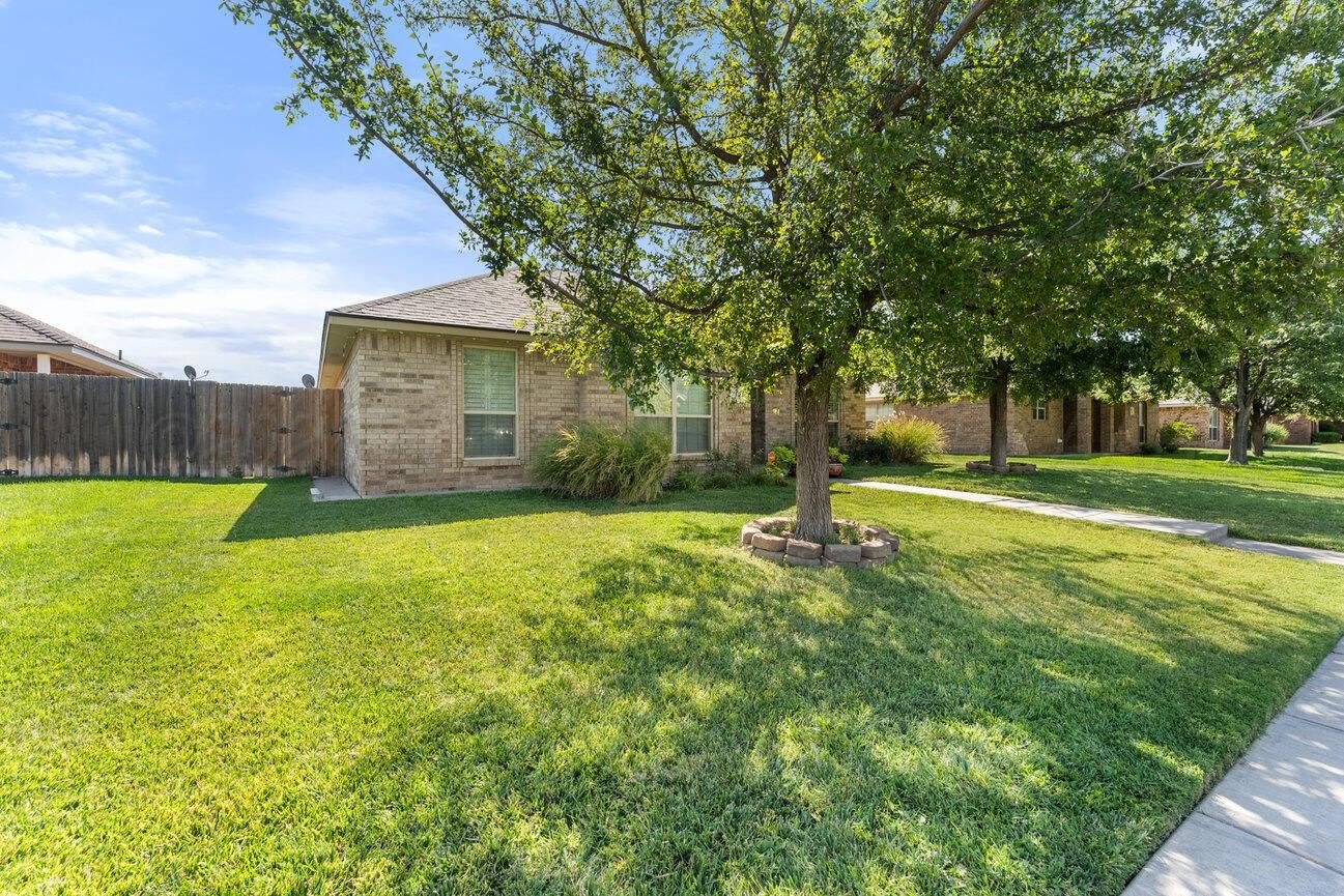 7905 Alexandria Avenue – photo 3