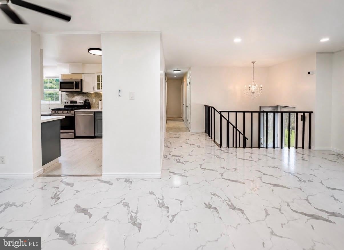 610 OGDEN Drive – photo 2