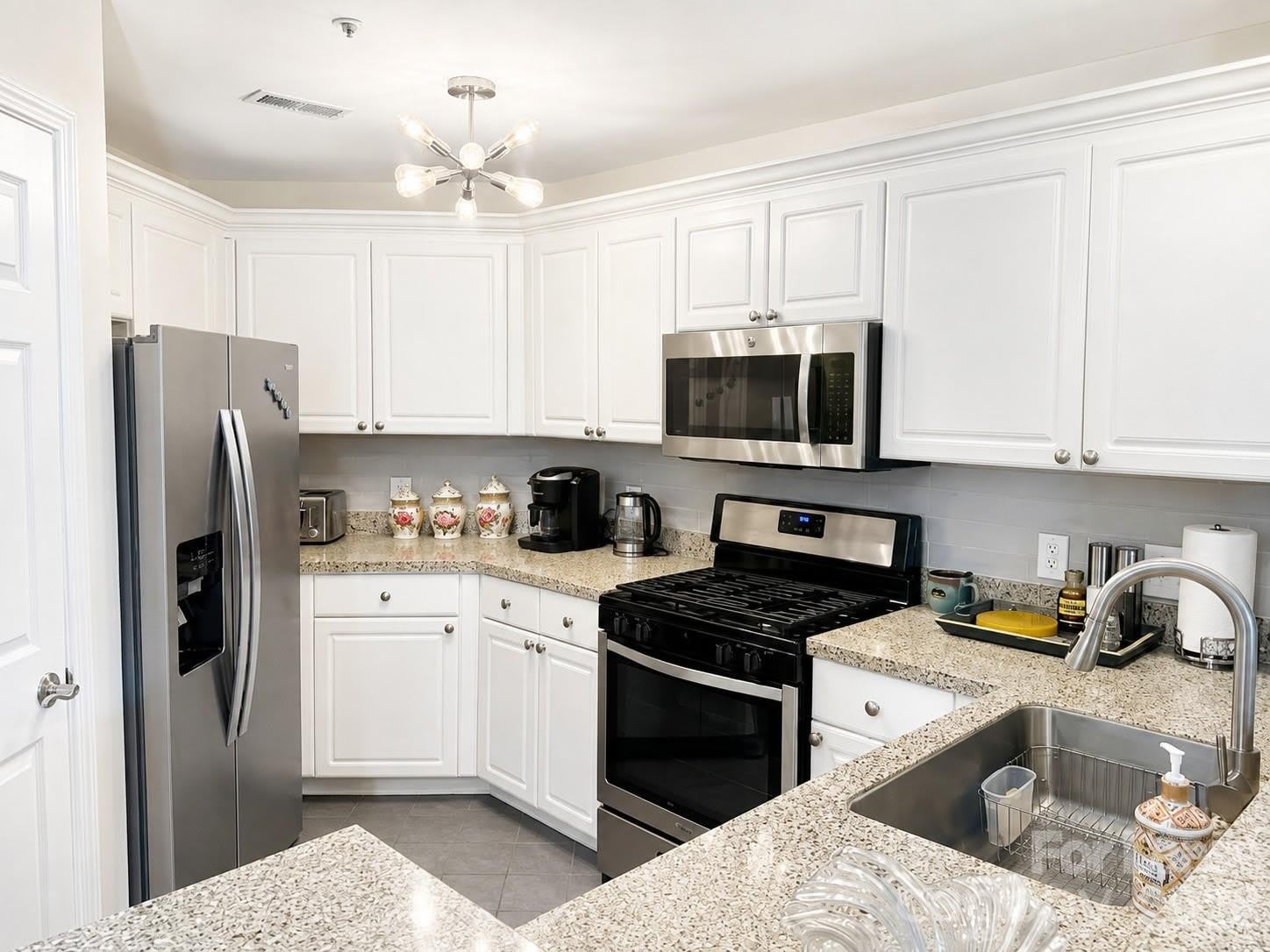 18015 Kings Point Drive – photo 3
