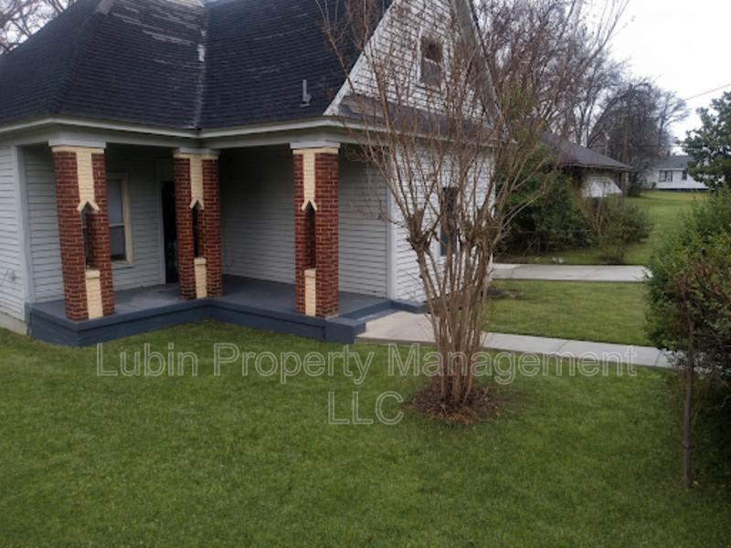 1207 Cannon St – photo 1