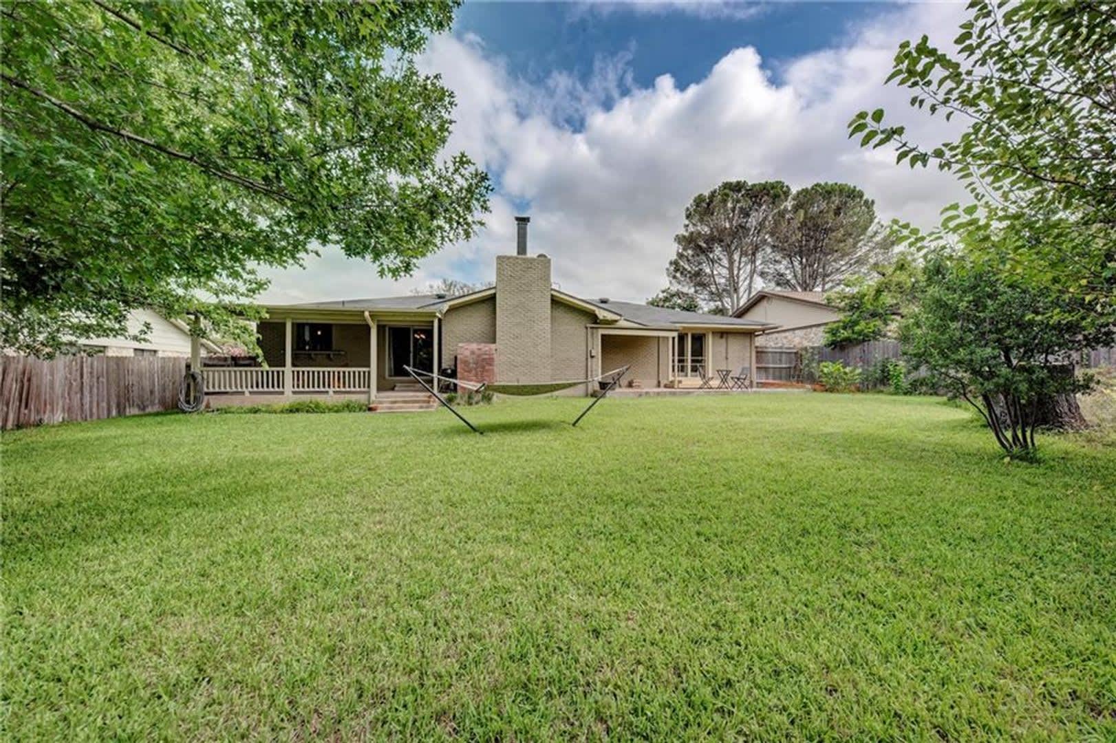 Georgetown home for lease – photo 2