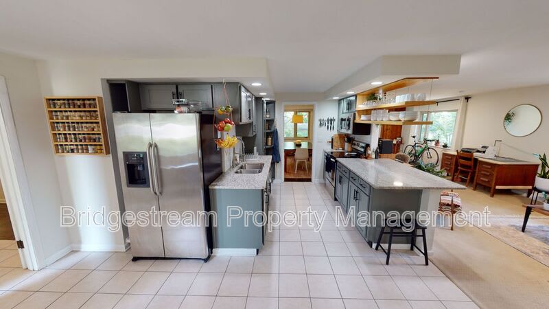2125 Belloak Drive – photo 5