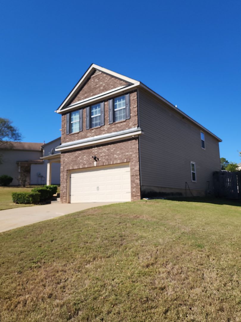 BEAUTIFUL 5 BEDROOM 3 BATHROOM HOUSE FOR RENT – photo 3