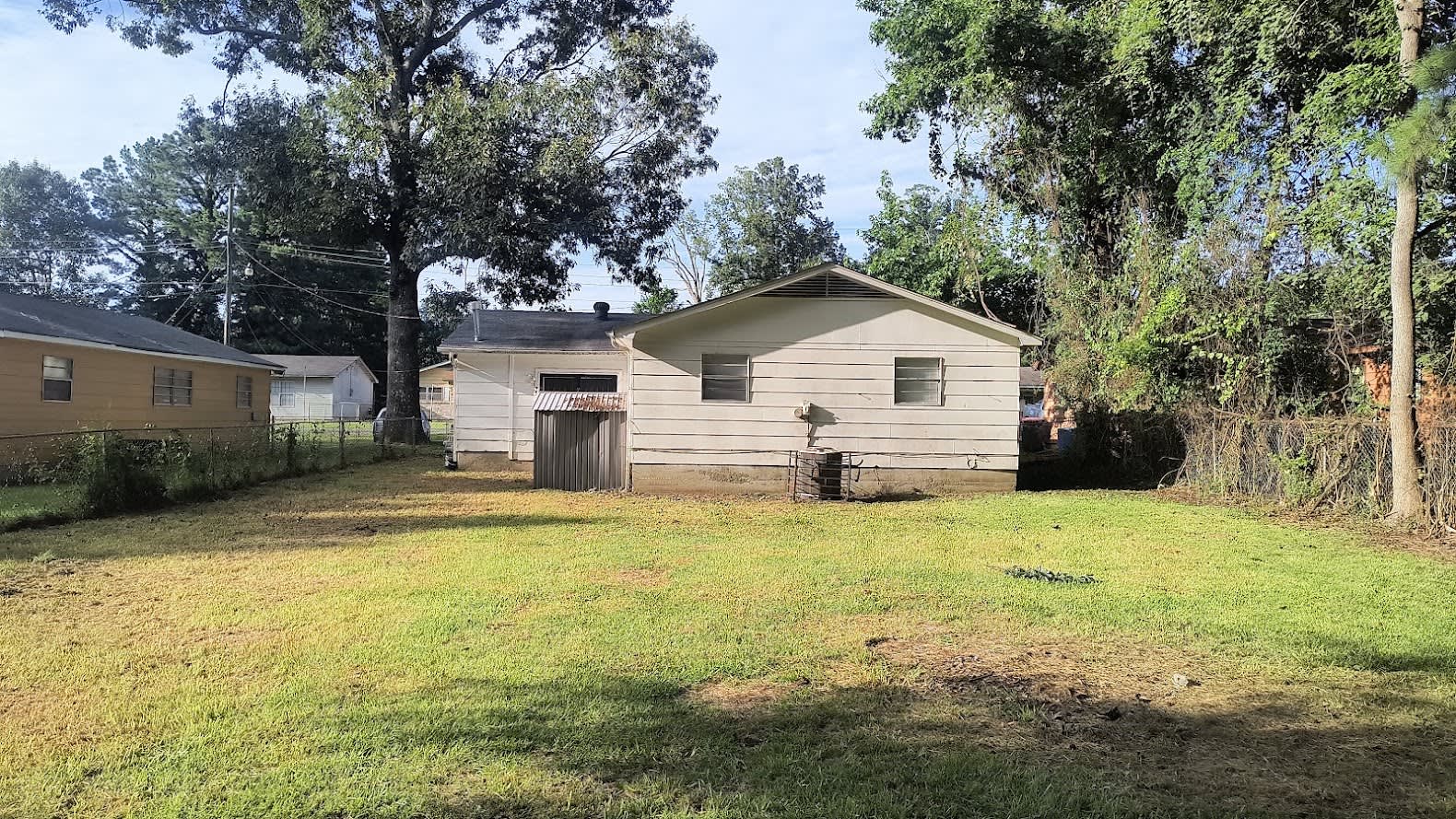 6115 Parker Street – photo 1