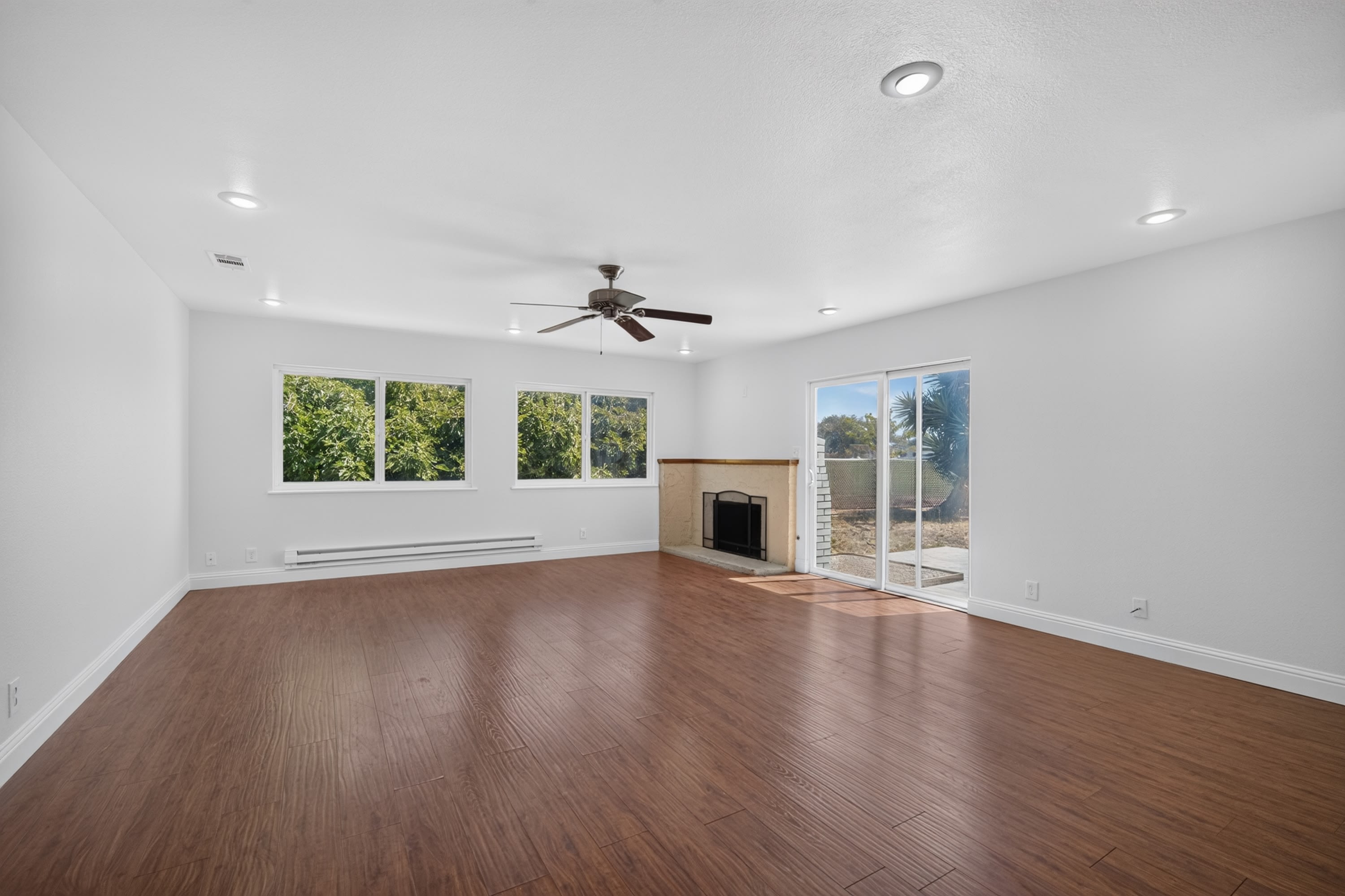 2045 Larsen Court – photo 2