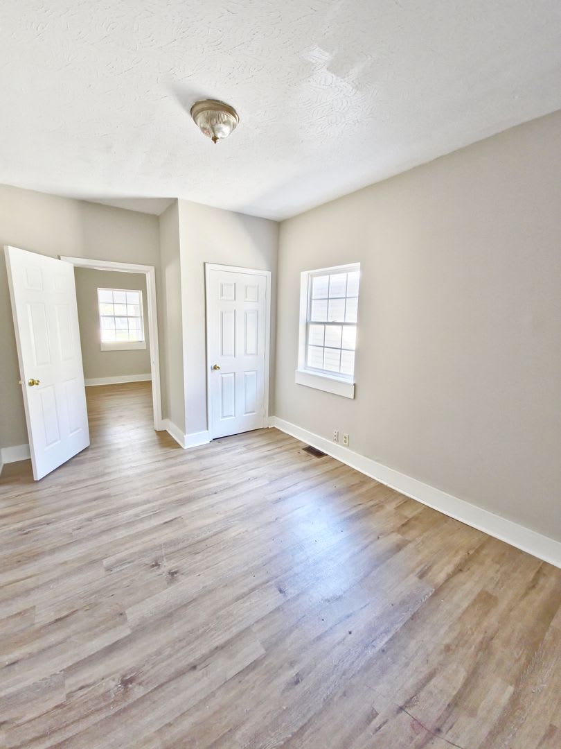 Spacious Three Bedroom House – photo 3