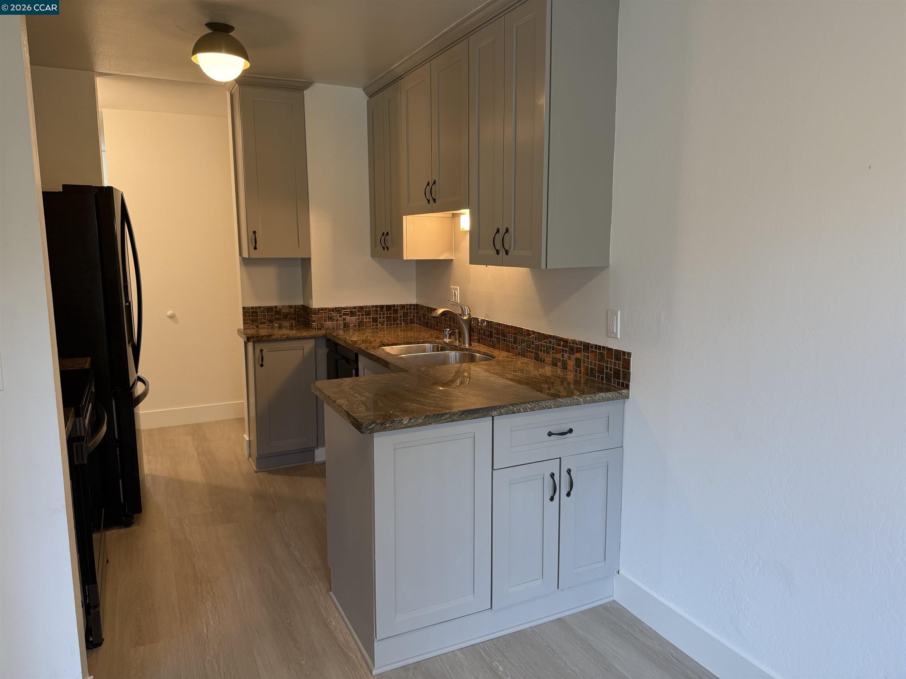 2564 Walnut Blvd – photo 3
