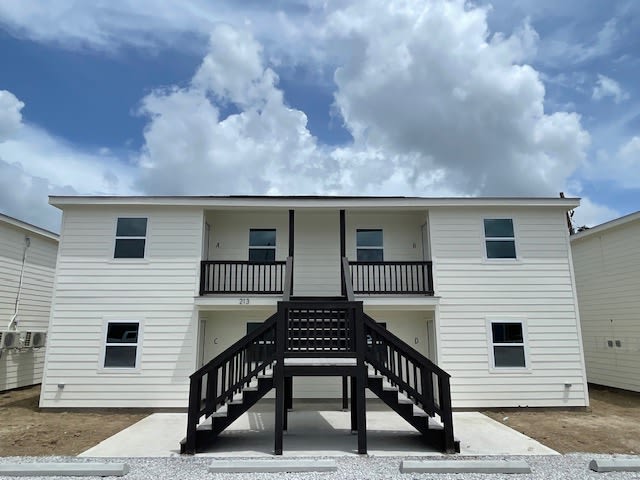 245 Magnolia St. B – photo 3