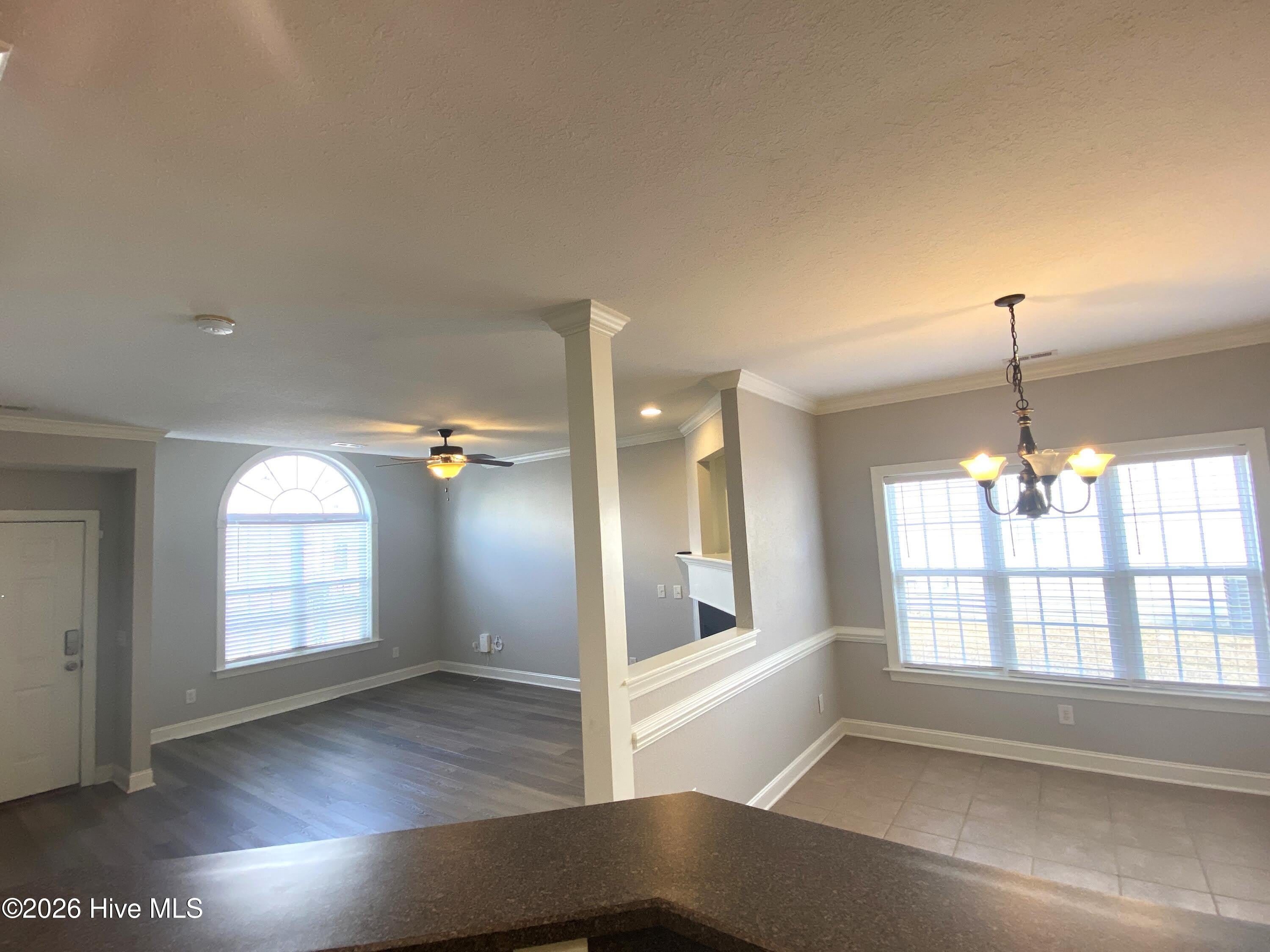 2044 Cambria Drive – photo 2