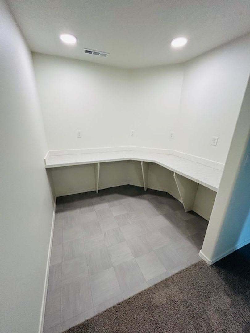 3 Bedroom 2.5 Bathroom Townhome – photo 3
