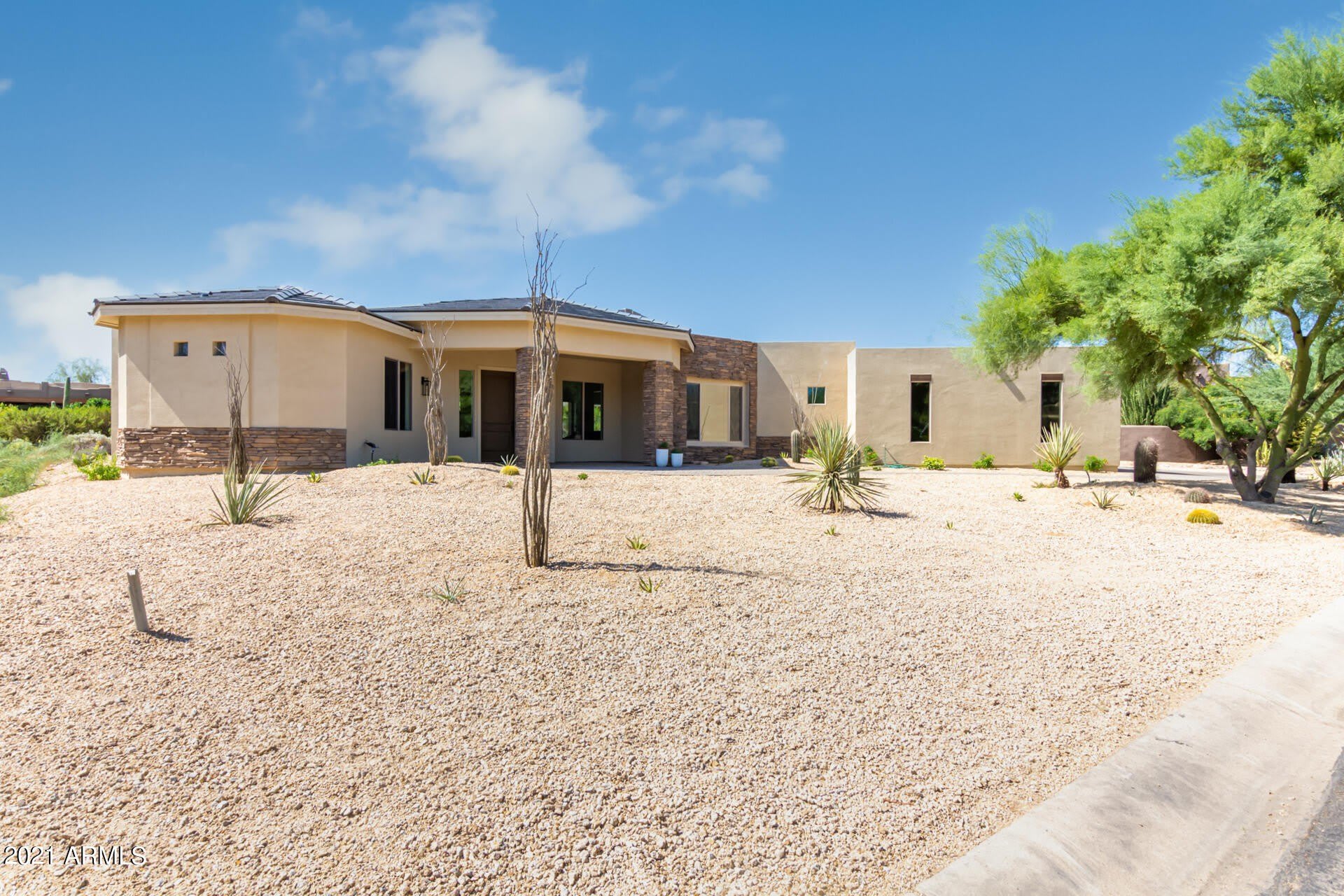 27808 N Desierto Drive – photo 2