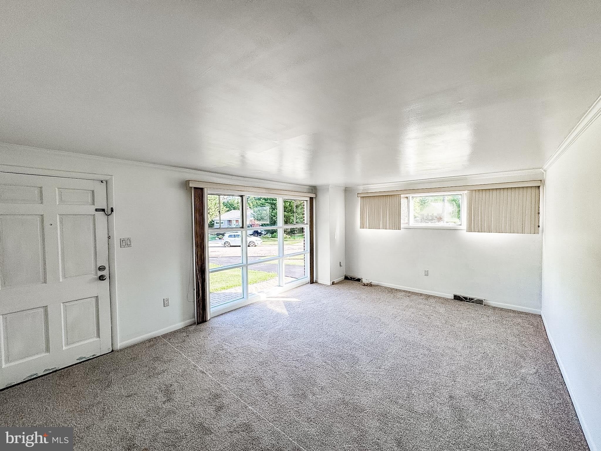 425 MARIANNA Drive – photo 2